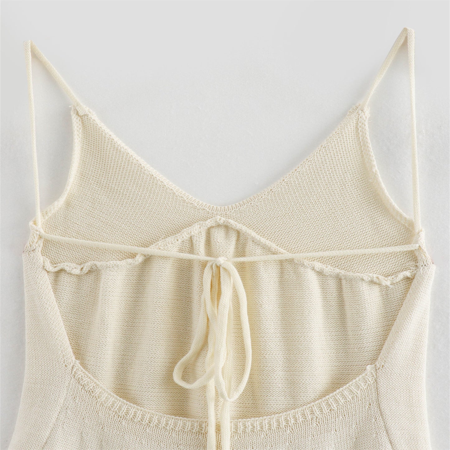 Fiona™ | Jurk met bloemendetail beige