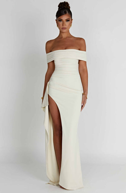 Victoria™ | Maxi off-shoulder jurk met split