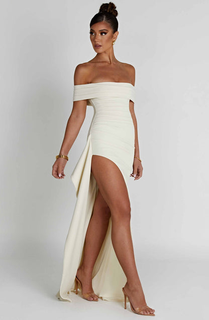 Victoria™ | Maxi off-shoulder jurk met split
